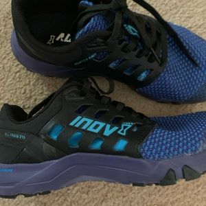 INOV-8 All Train 215  Crosstraining shoes.